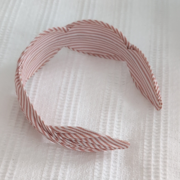 Striped Pink/White Scalloped Headband - Picture 2 of 2
